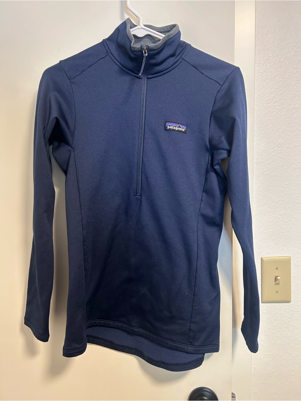 Patagonia Fleece mid layer women’s XS